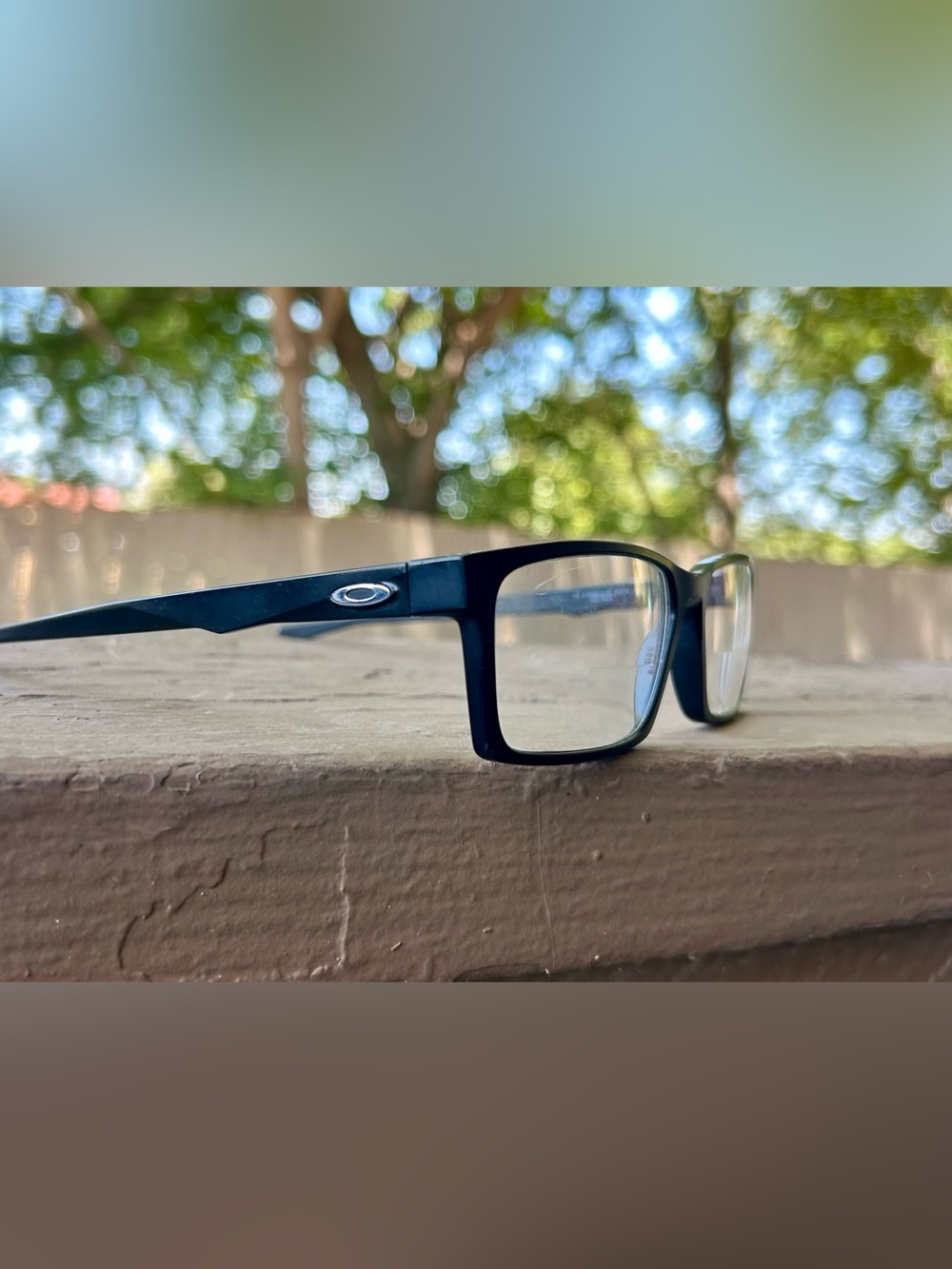 Oakley Glasses Frame - Picture 4 of 6